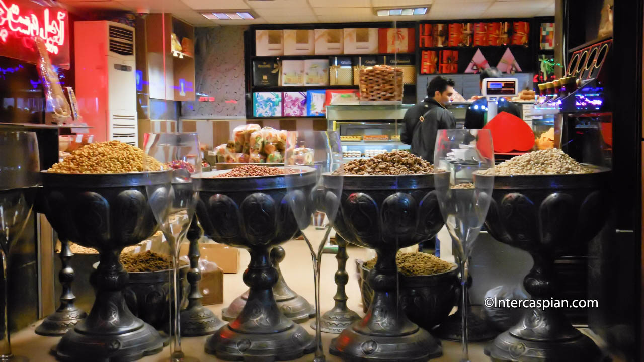 Dry fruits and nuts store
