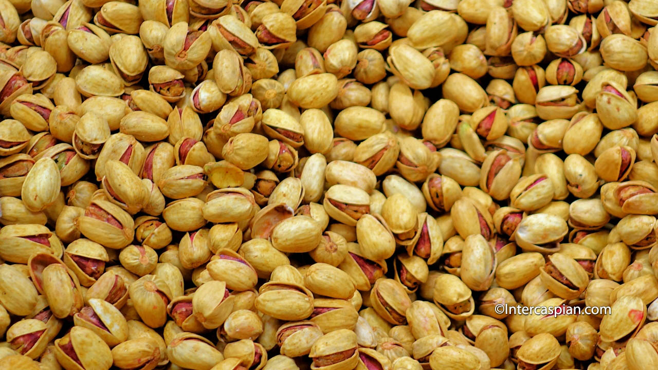 Lime flavored roasted and salted pistachios
