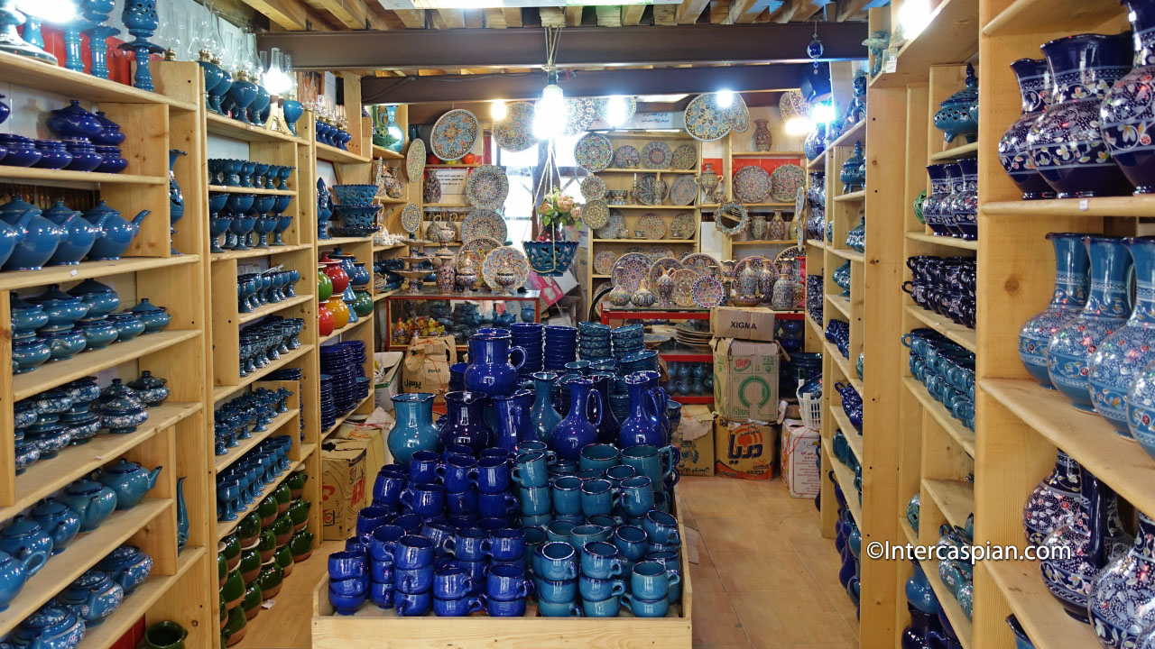 Un magasin de poterie à Masouleh