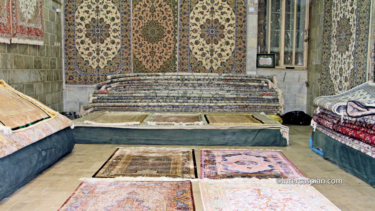 Photo of a Tehran Bazaar carpet store